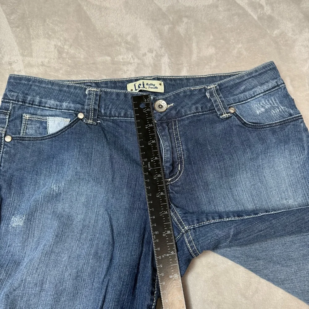 L.e.i. Y2K Low Rise Flare Jeans | Patchwork Back Pockets | Size 13